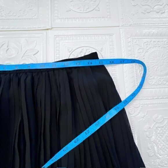 🛍️2 for $25 Sale🛍️ Women's Lined Mini Skirt Accordion Pleat Black Size‎ Medium - Picture 6 of 10